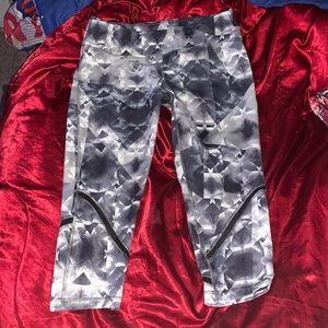 Active crop leggings size L